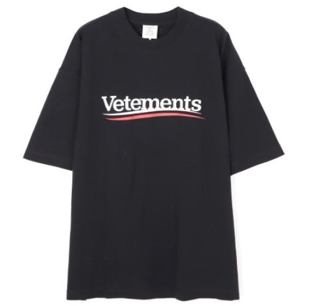 Oversized logo t-shirt