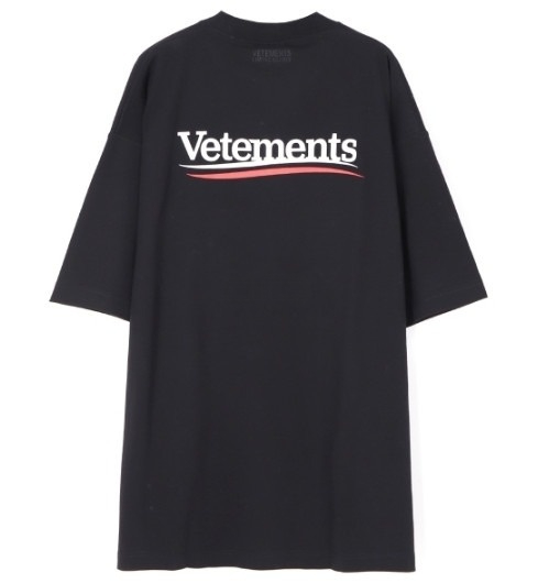 Oversized logo t-shirt