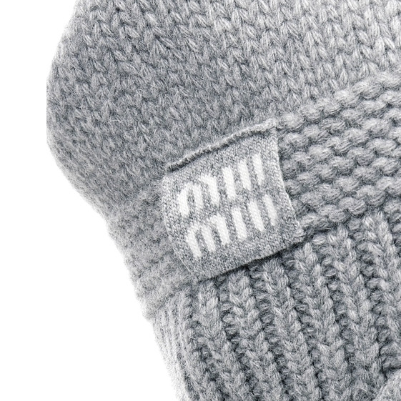 Cashmere hat