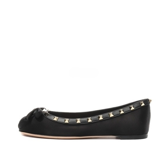 Garabani Rockstud patent leather ballerina