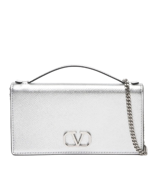 V logo signature chain wallet