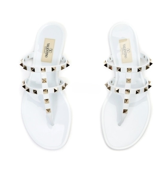 Rubber Rockstud Flat Thong Sandals