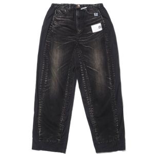 Embedded denim pants