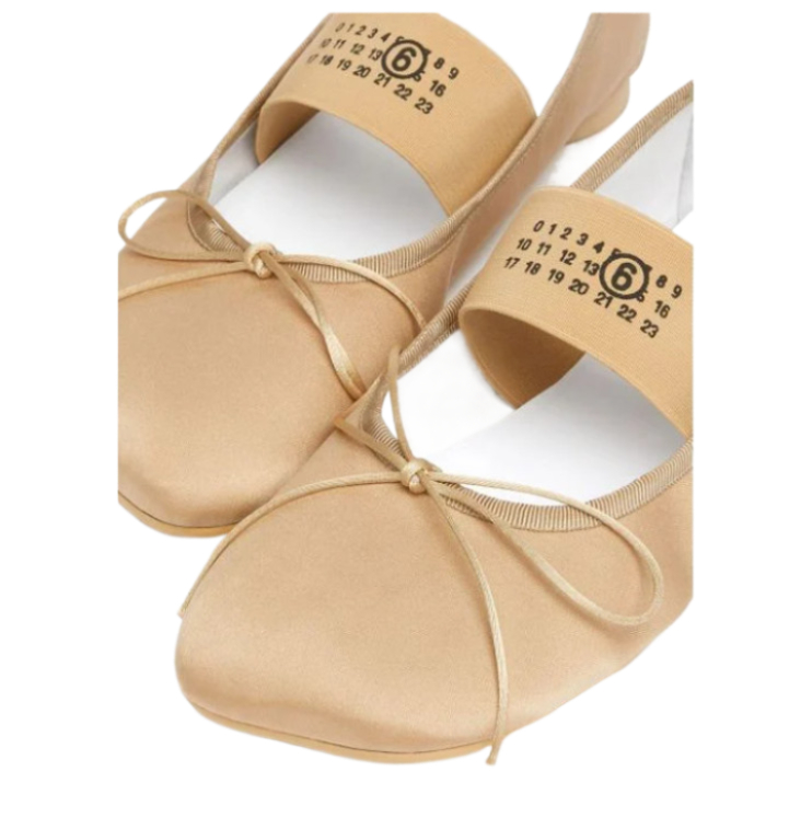 Anatomic banding ballerina shoes