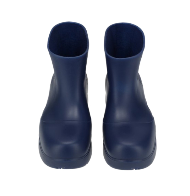 Blue rubber puddle boots