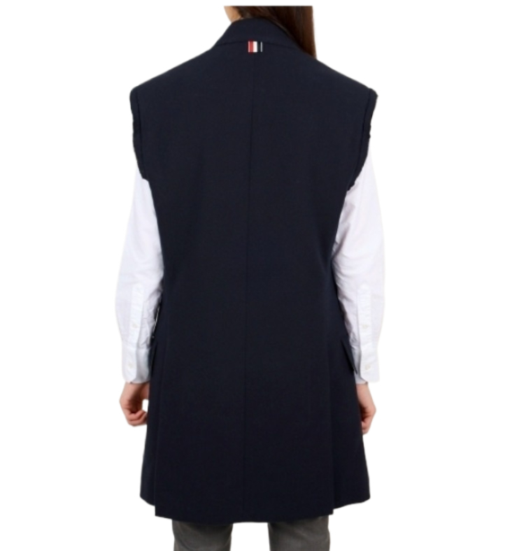 Super oversized sleeveless classic sports coat