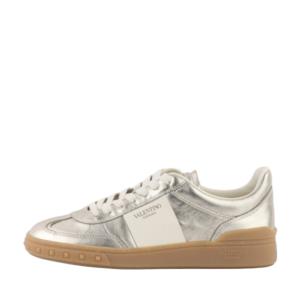 Up Village low top sneakers