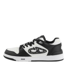 B57 low top sneakers