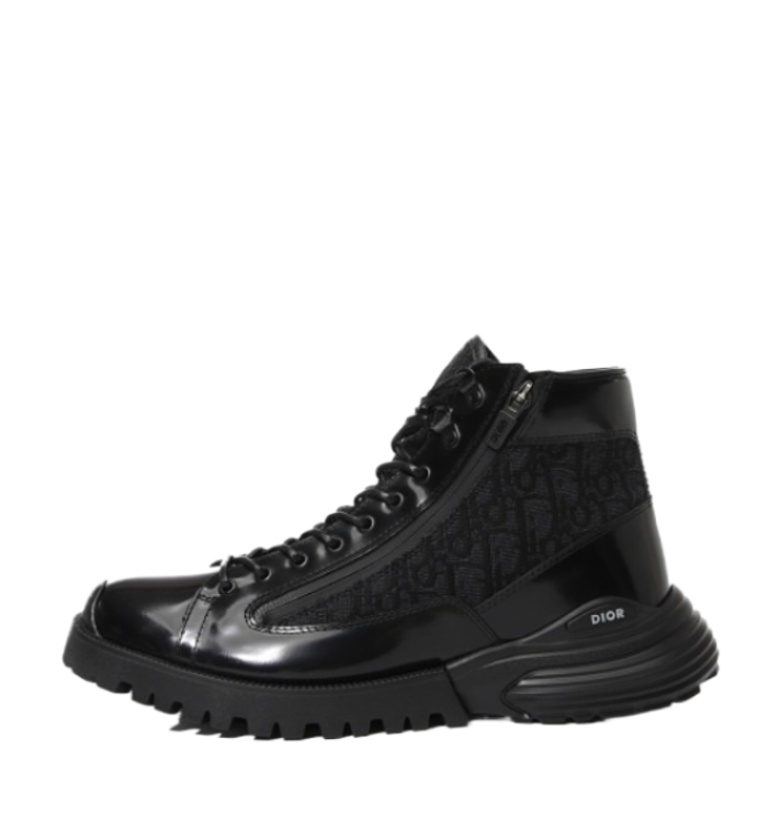 COMBAT ankle boots