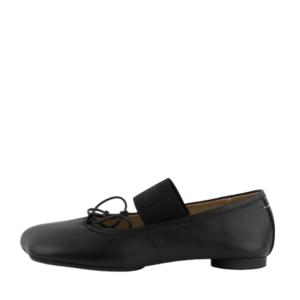 Anatomic ballerina flats