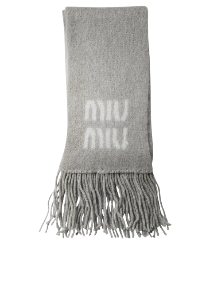 Scarf with contrasting logo