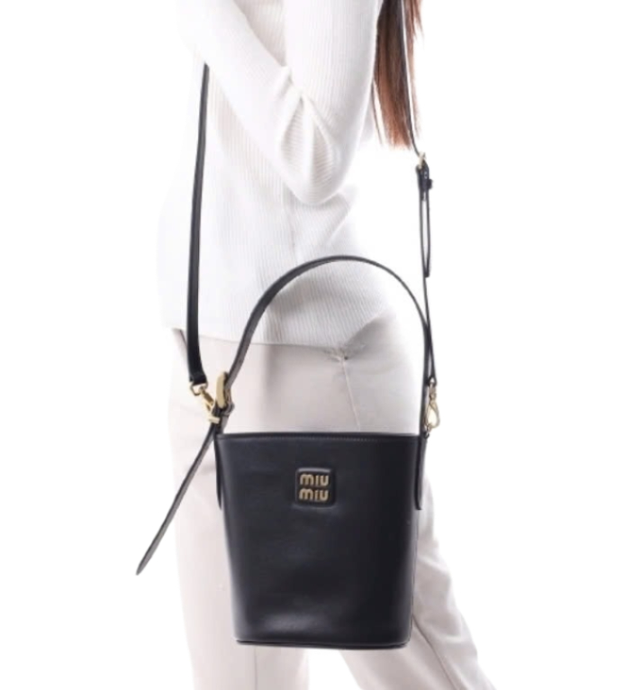 Leather bucket bag