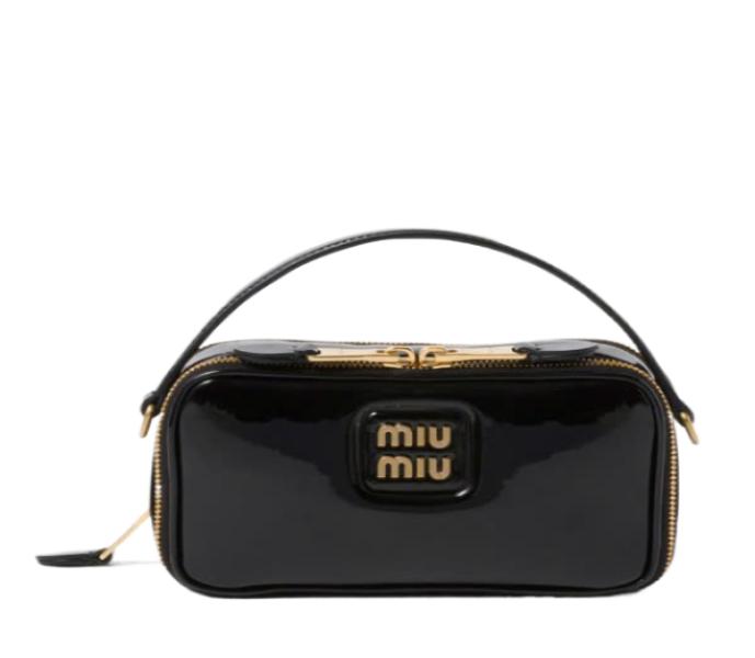 Logo patent leather shoulder bag