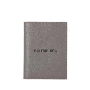 Grained Calfskin Cash Vertical Bi-Fold Wallet Gray