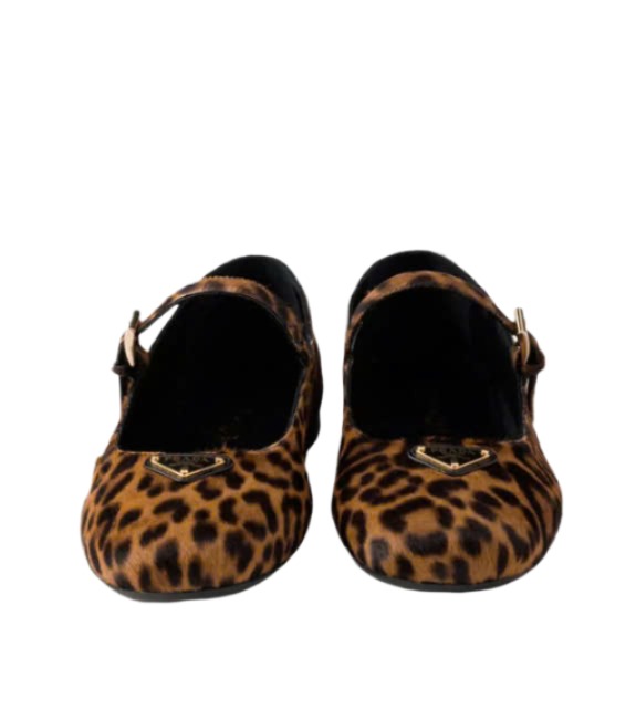 Triangle Logo Leopard Flat Shoes