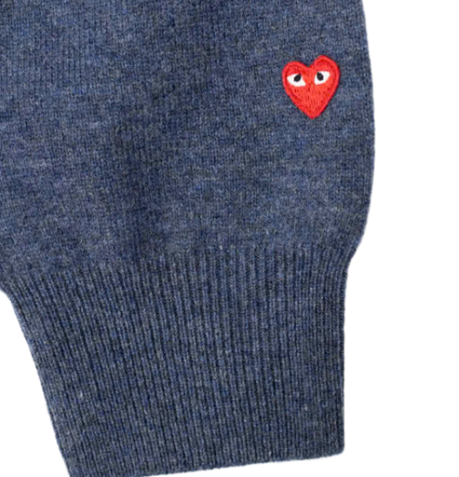 Small Red Heart Wappen Wool Cardigan