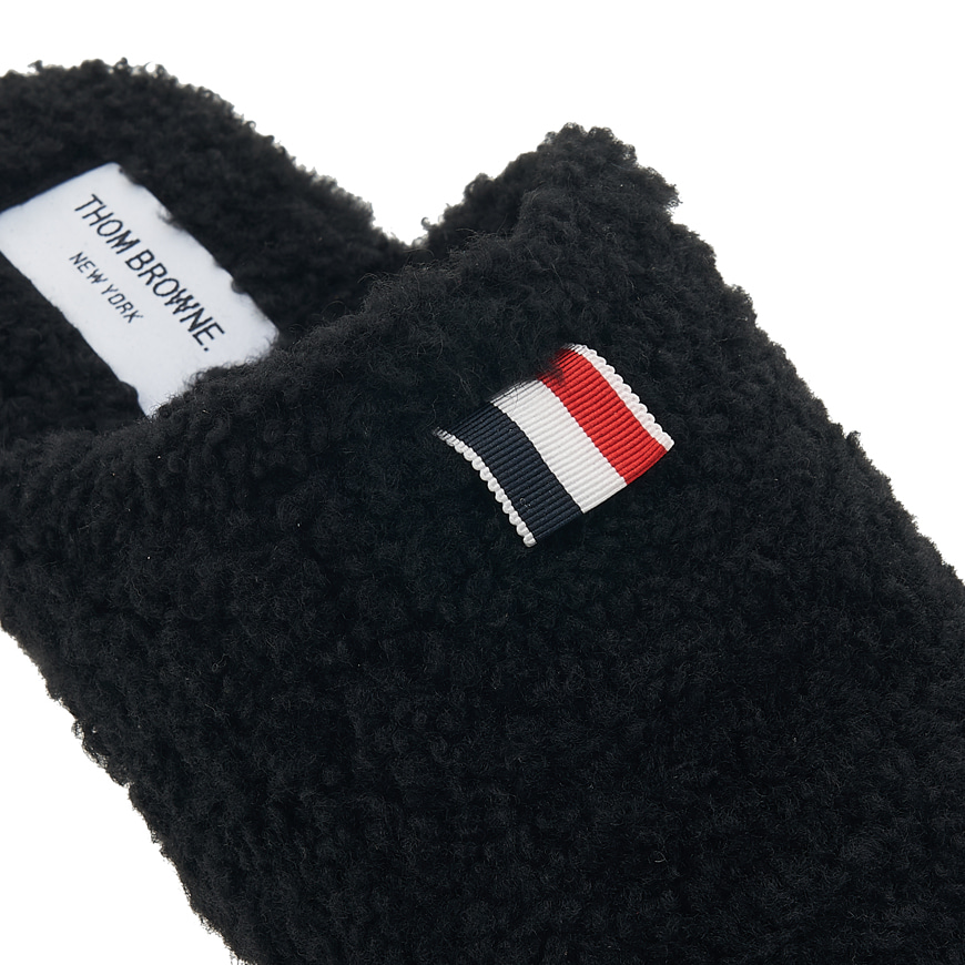 Men's Logo Tab Shearling Slippers