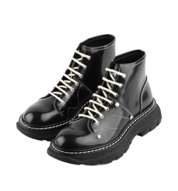 Tread lace-up boots