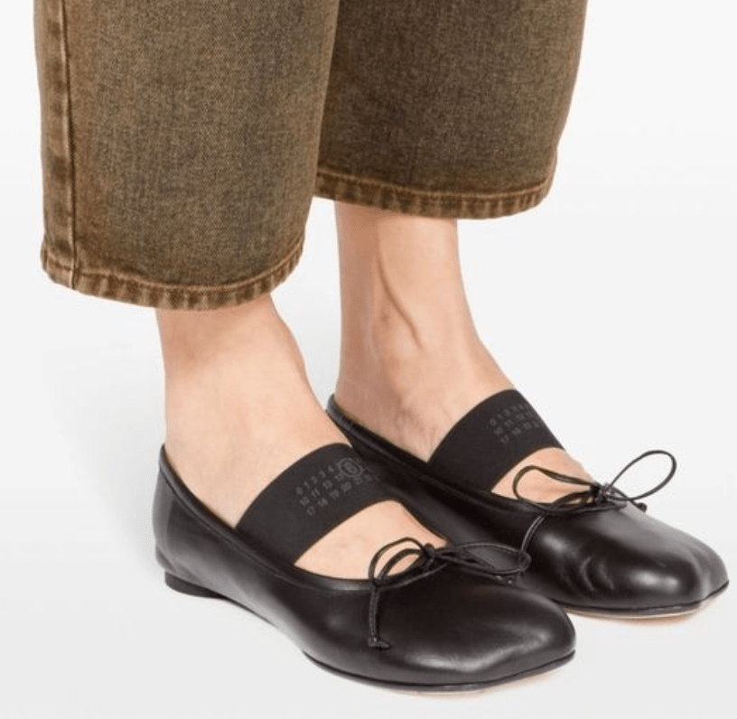 Anatomic ballerina flats