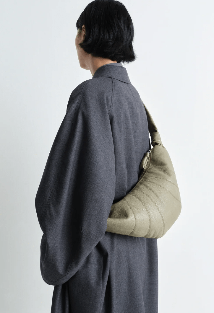 25SS Medium Croissant Bag