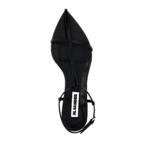 Strappy leather flat sandals