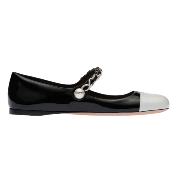 (W) Miu Miu Patent Leather Ballerinas Black White