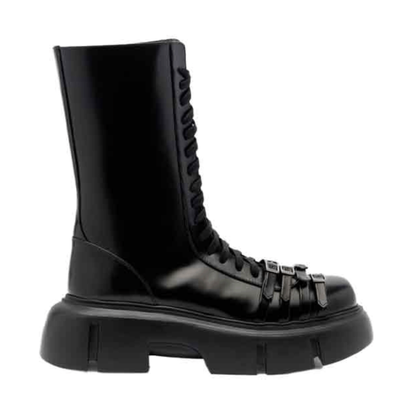 Platform leather combat boots in black 
