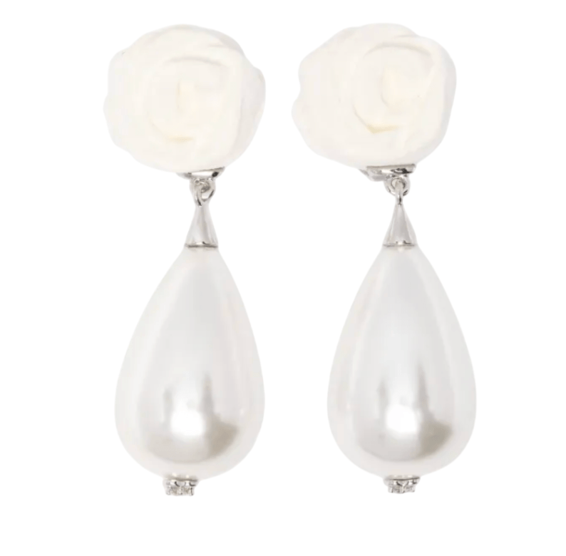 YVMIN X SHUSHUTONG Paper Ball Pearl Earrings in White 