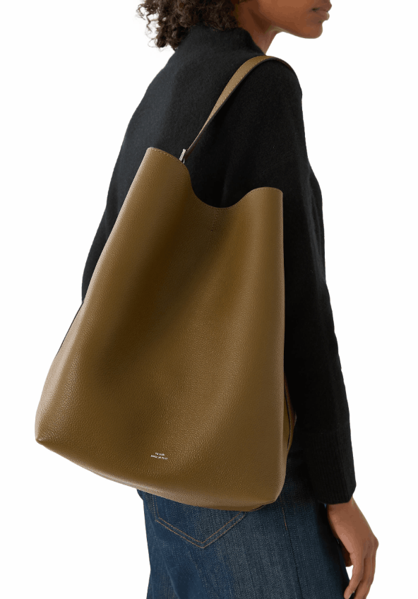 Belted tote 