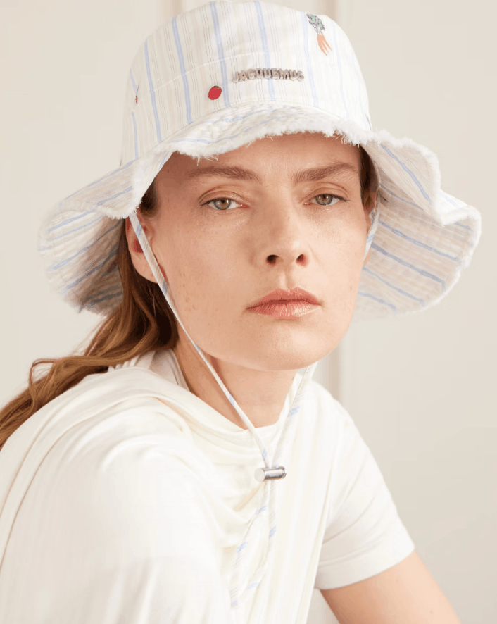 Jacquemus Le Bob Artichaut Frayed Brim Bucket Hat