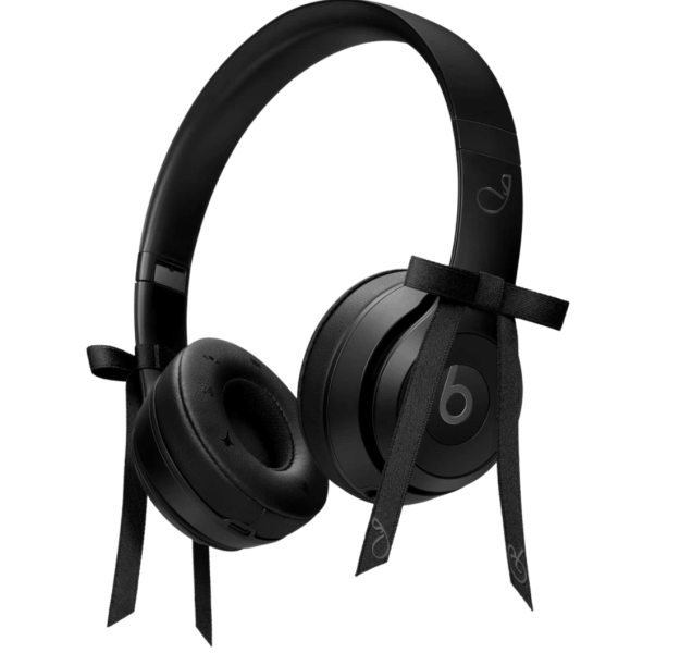 Beats Solo 4 Wireless On Ear Headphone Jennie Special Edition Onyx Black (Korean Ver.)