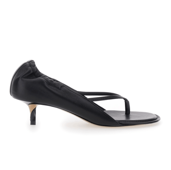 The low sandals