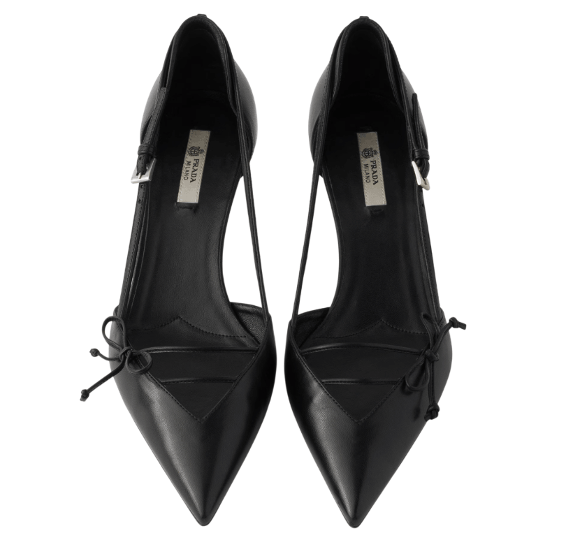 Black Open-side leather pumps