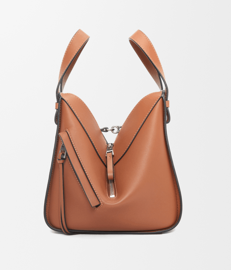 Compact Hammock bag in classic calfskin