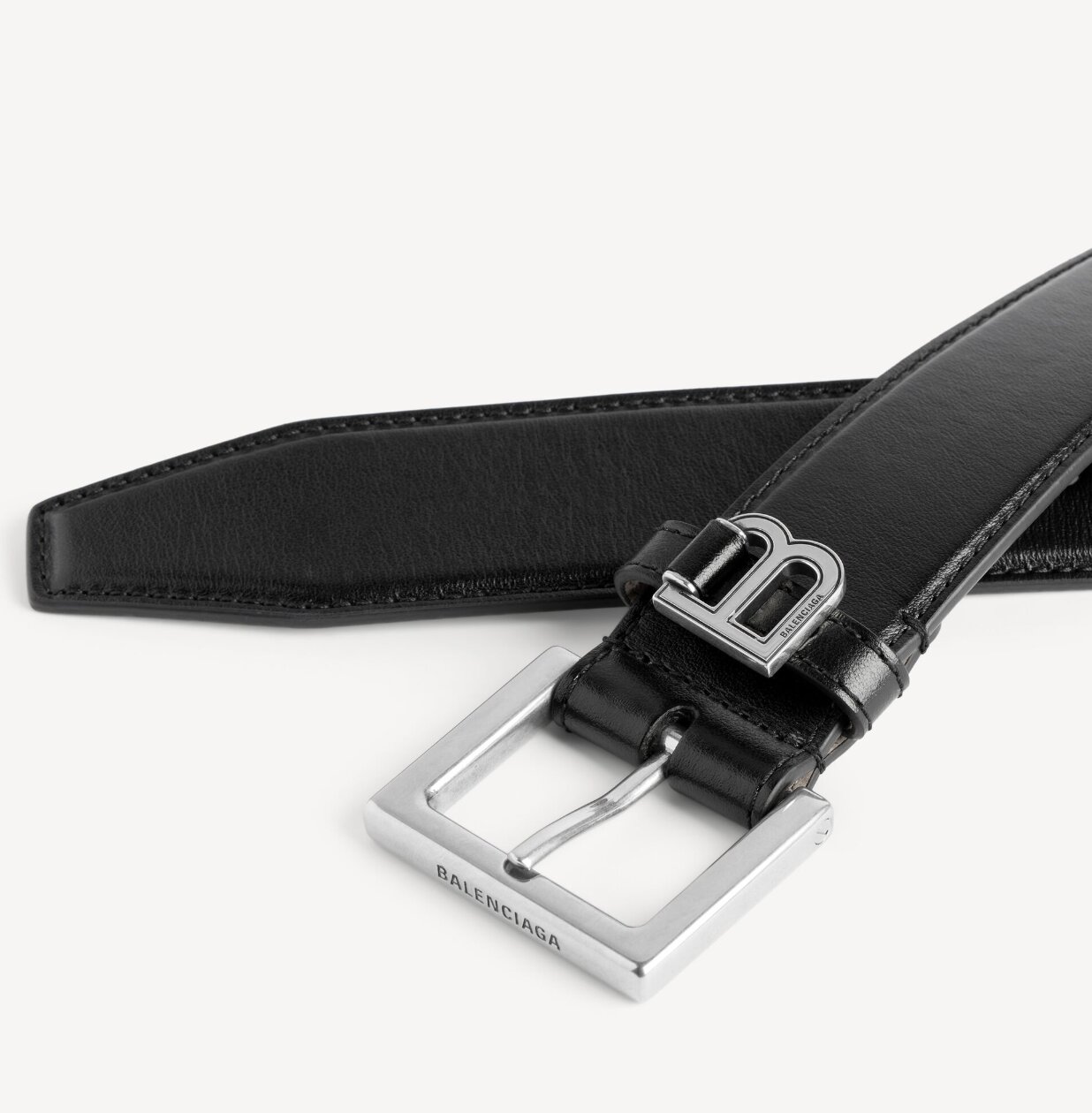 Hourglass Belt in Black
