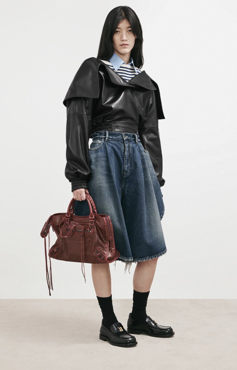 Le City Bag Medium in Berry Red