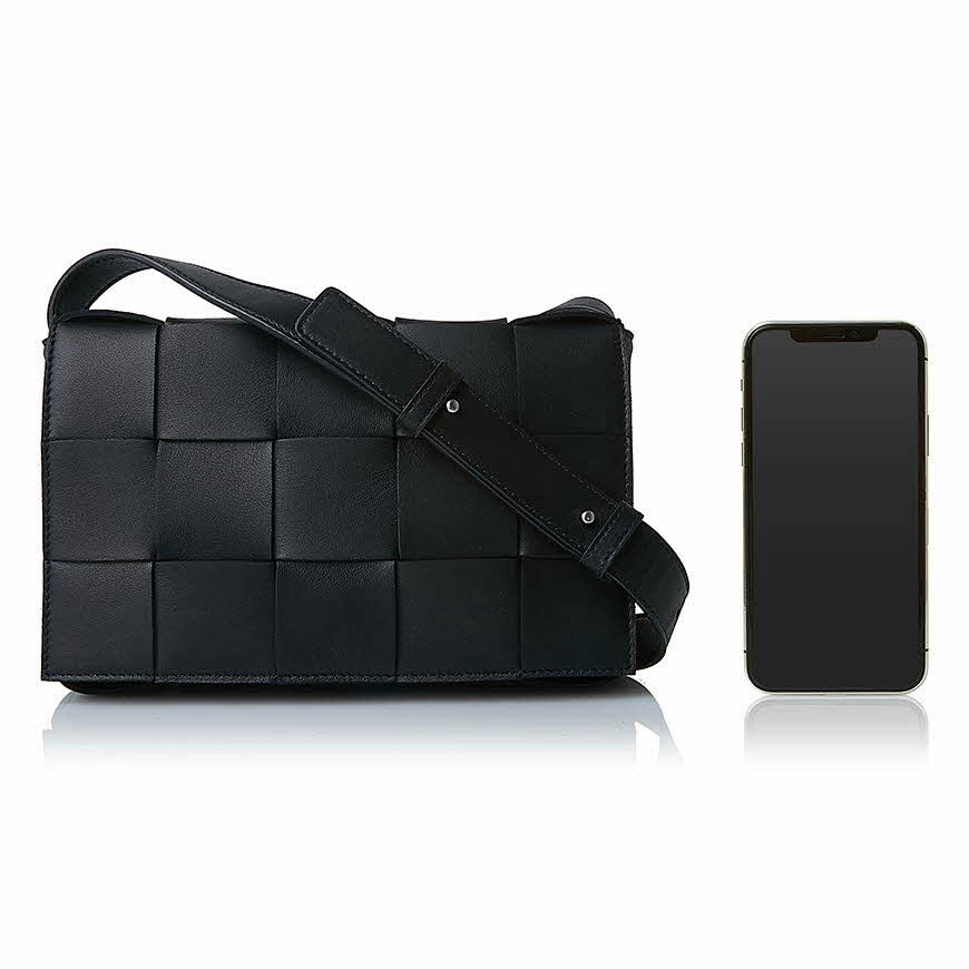 Cassette Shoulder Bag Crossbody Bag - Black 