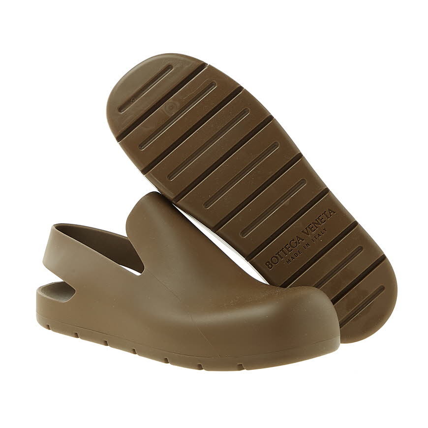 puddle sandals