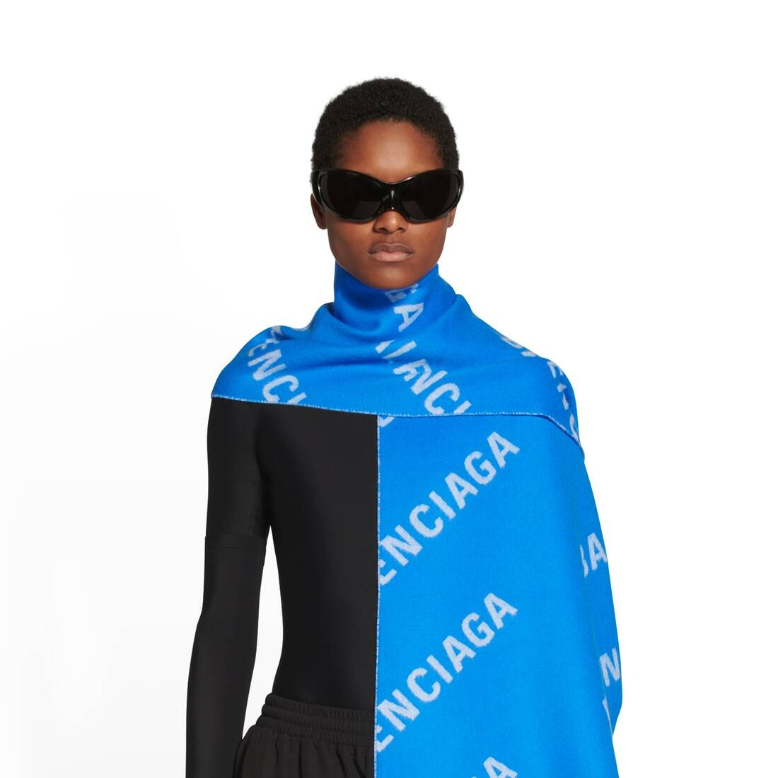 WOMEN'S ALLOVER LOGO MACRO SCARF IN ELECTRIC BLUE