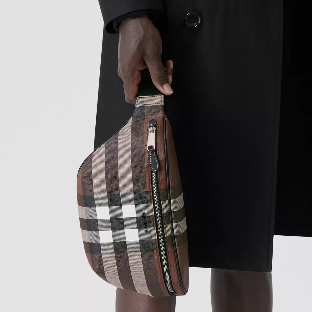 Exaggerated Check Cason Bum Bag