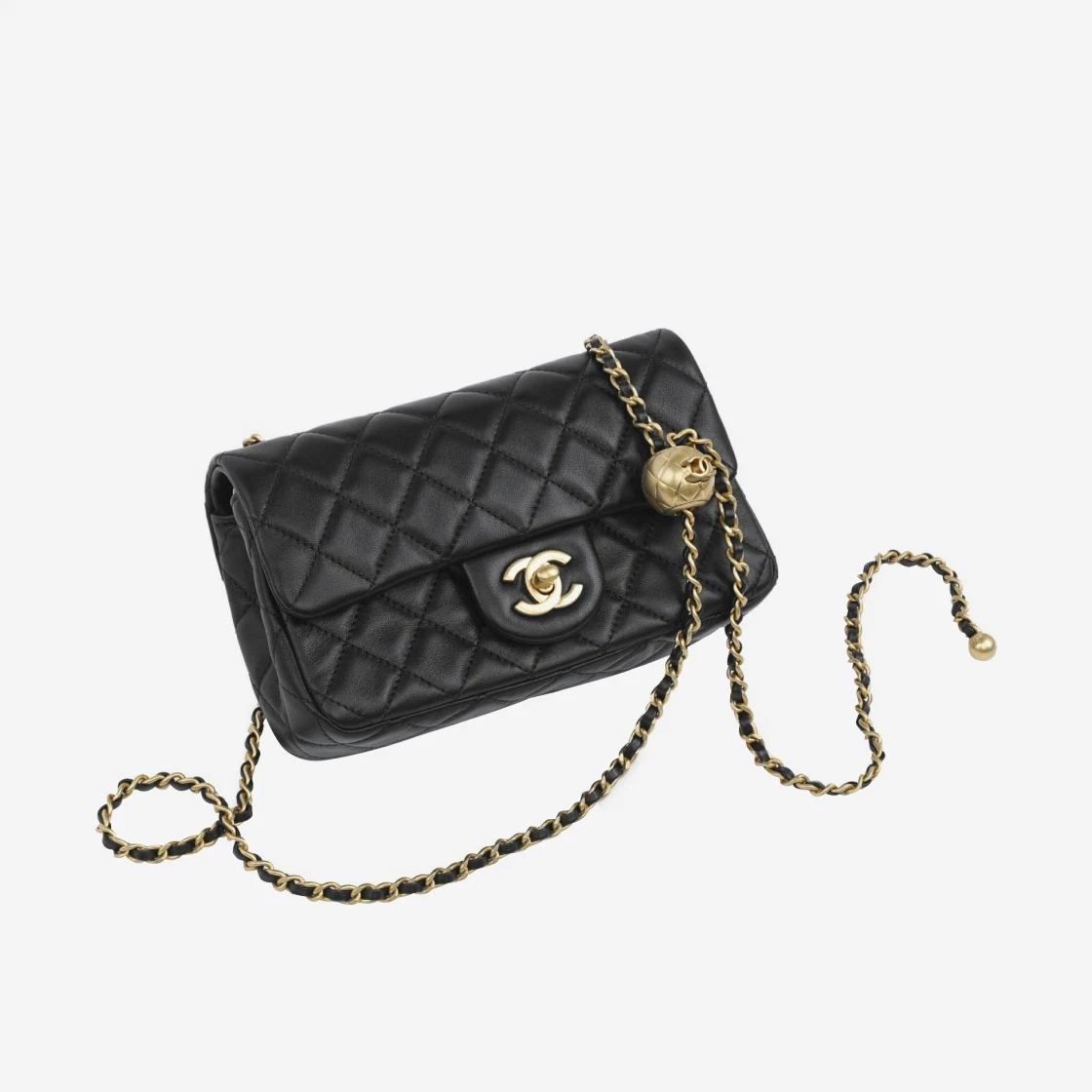 Chanel Flap Bag Lambskin & Gold Black
