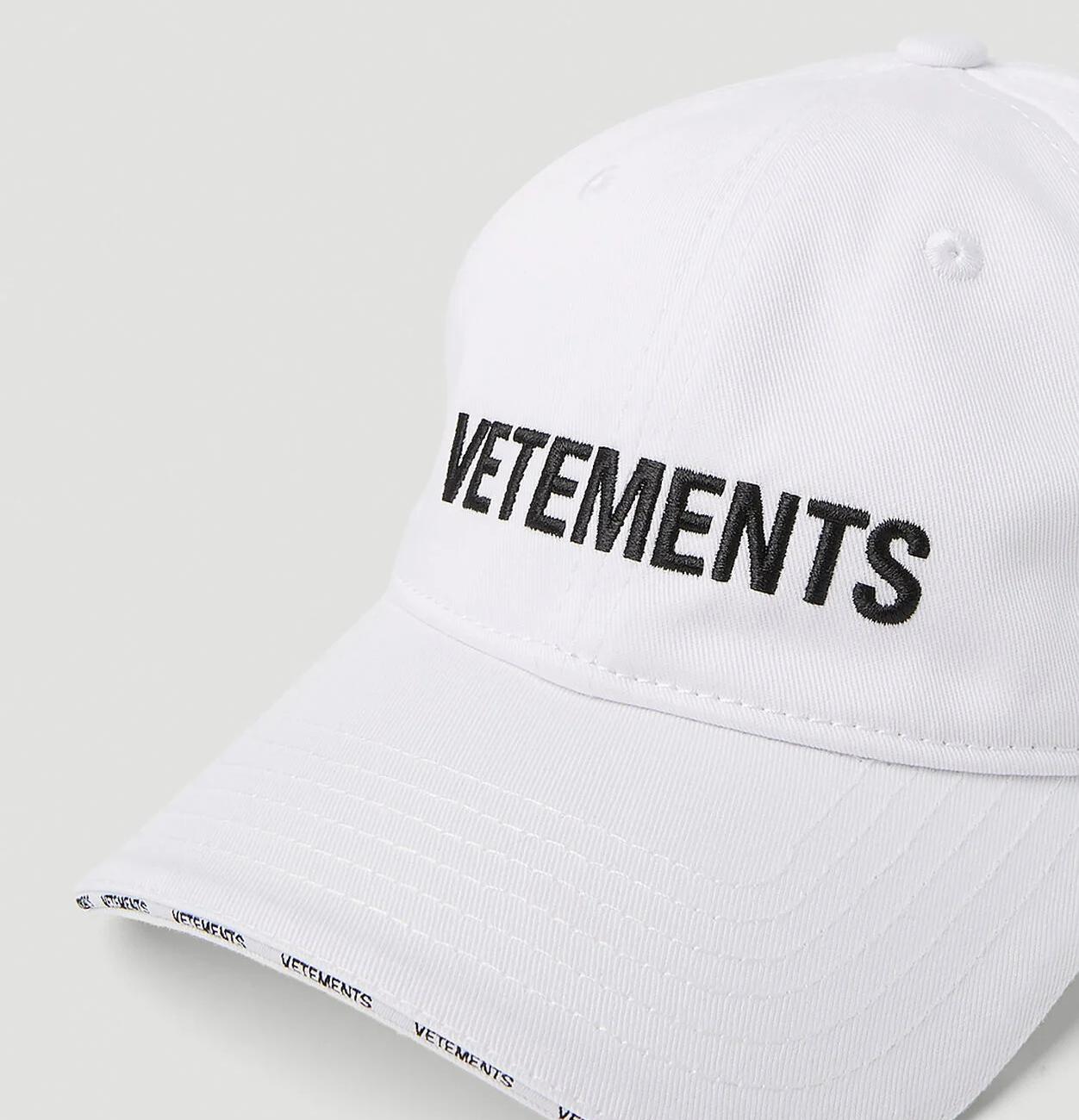 Iconic Logo Baseball Cap in White