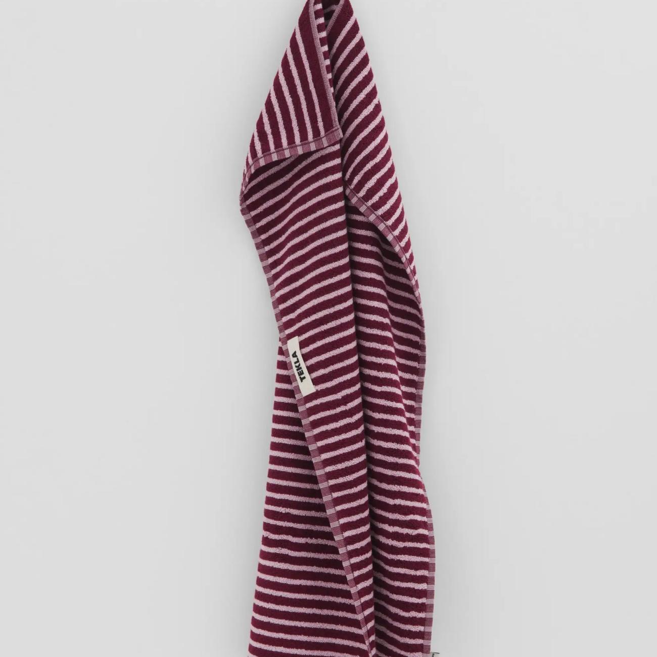 Red and Rose washcloth towels