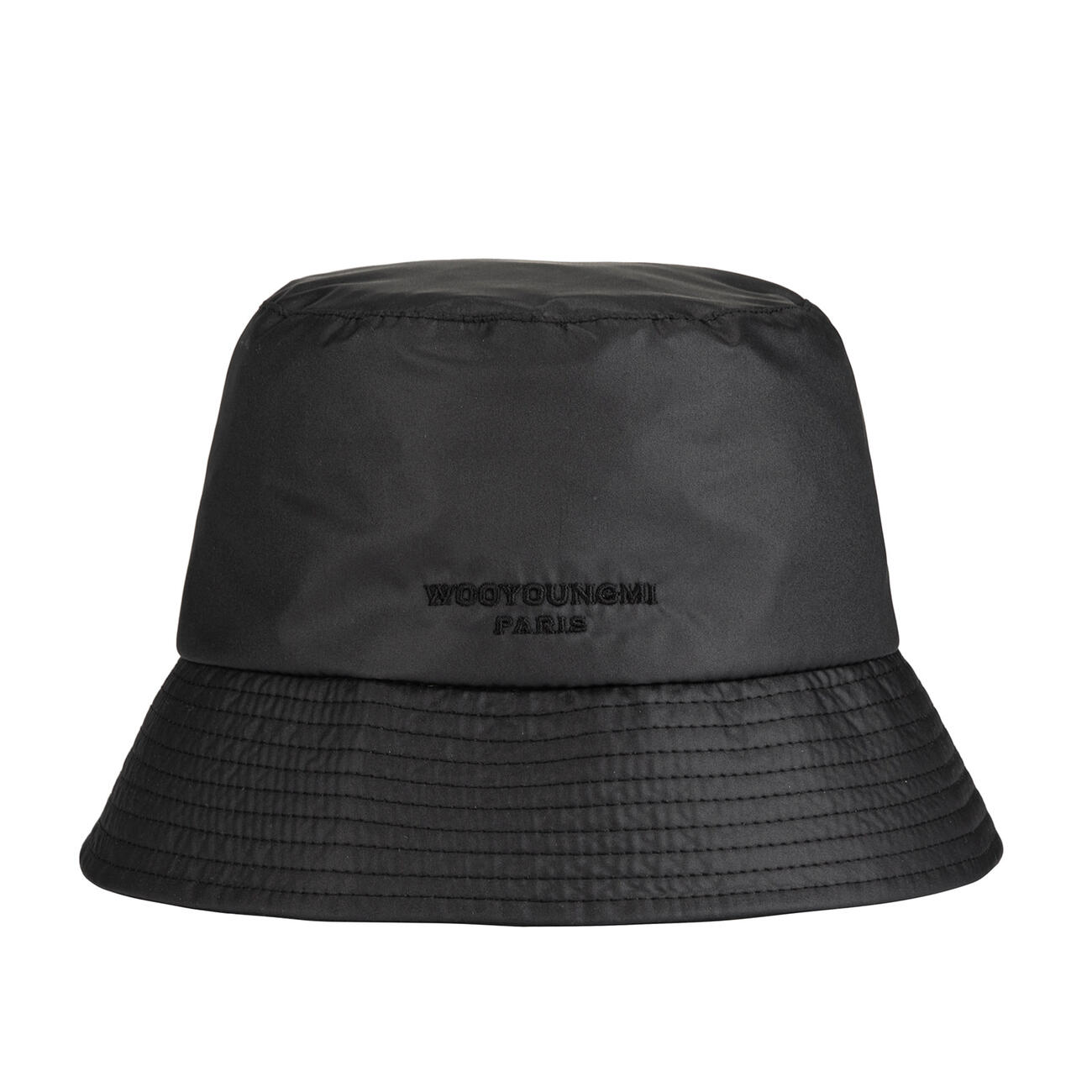 Black bucket hat