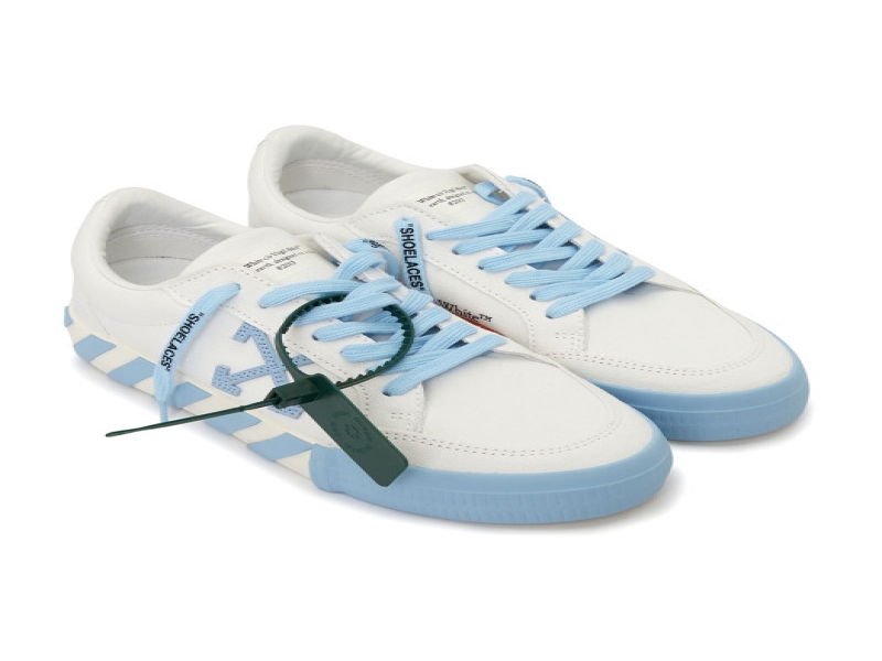 Off-White Vulcanized low-top sneakers