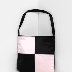 Vera Checkerboard Bag Black Pink