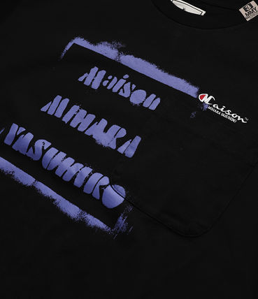 Graphic-print T-shirt