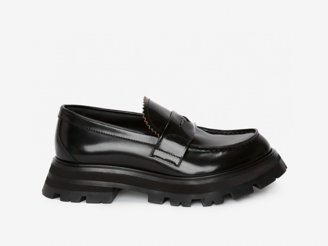 Women's Wander Loafer in Black