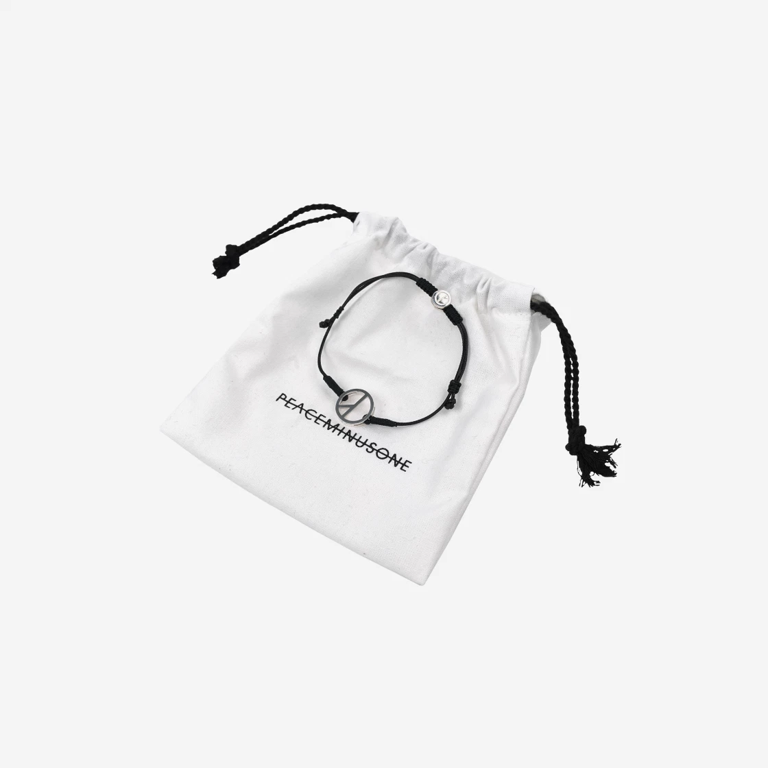 Peaceminusone String Bracelet Black