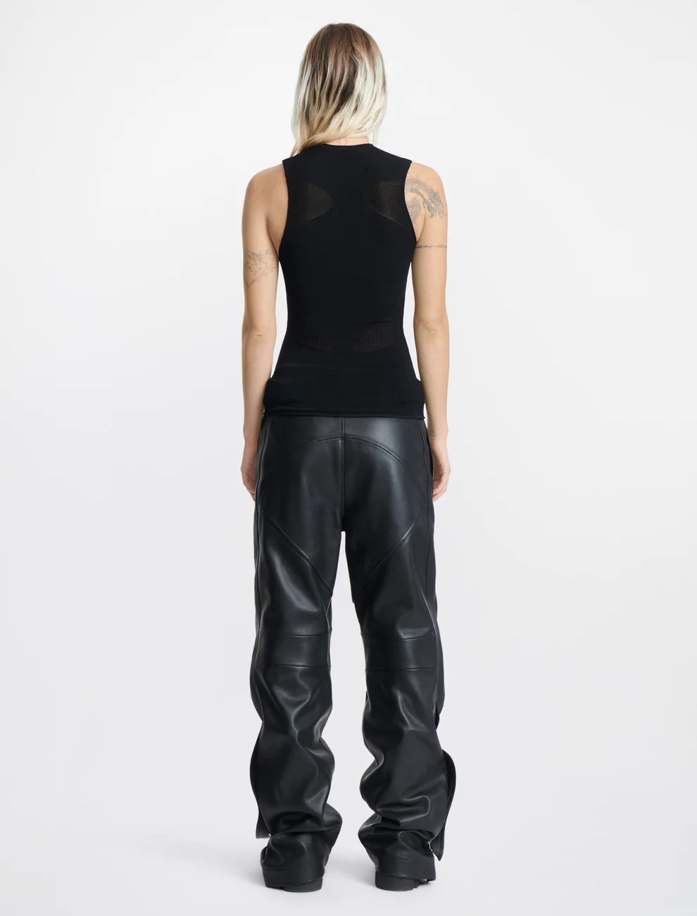 LUCENT BODYWEAR TANK IN BLACK